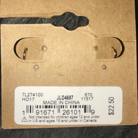 💕3/18/18 HP 💕 NWT Rose Gold Ear Climber - Picture 4 of 6